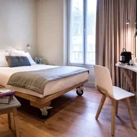 Max Szálloda Párizs