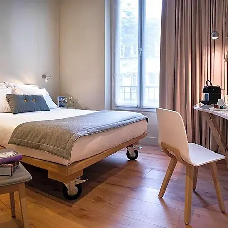 Max Hotel