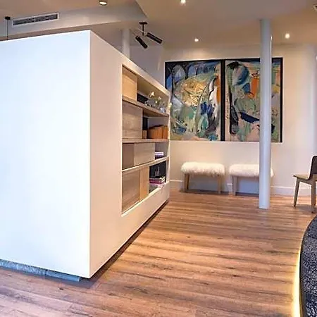 Max 3* Paris