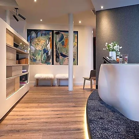 Max 3* Paris