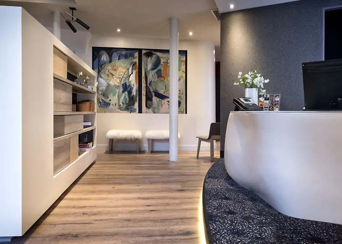 Max 3* Paris